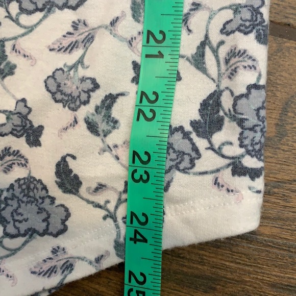 Like new! Maurices 24/7 Softest Floral Tee - Picture 7 of 7